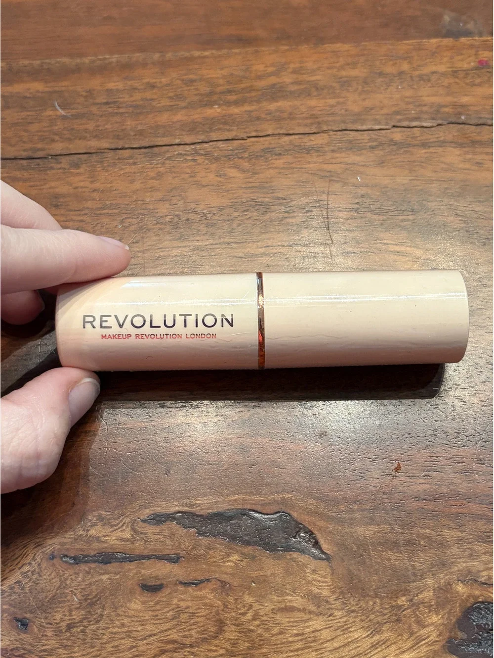 Revolution foundation stick F3. NEW!